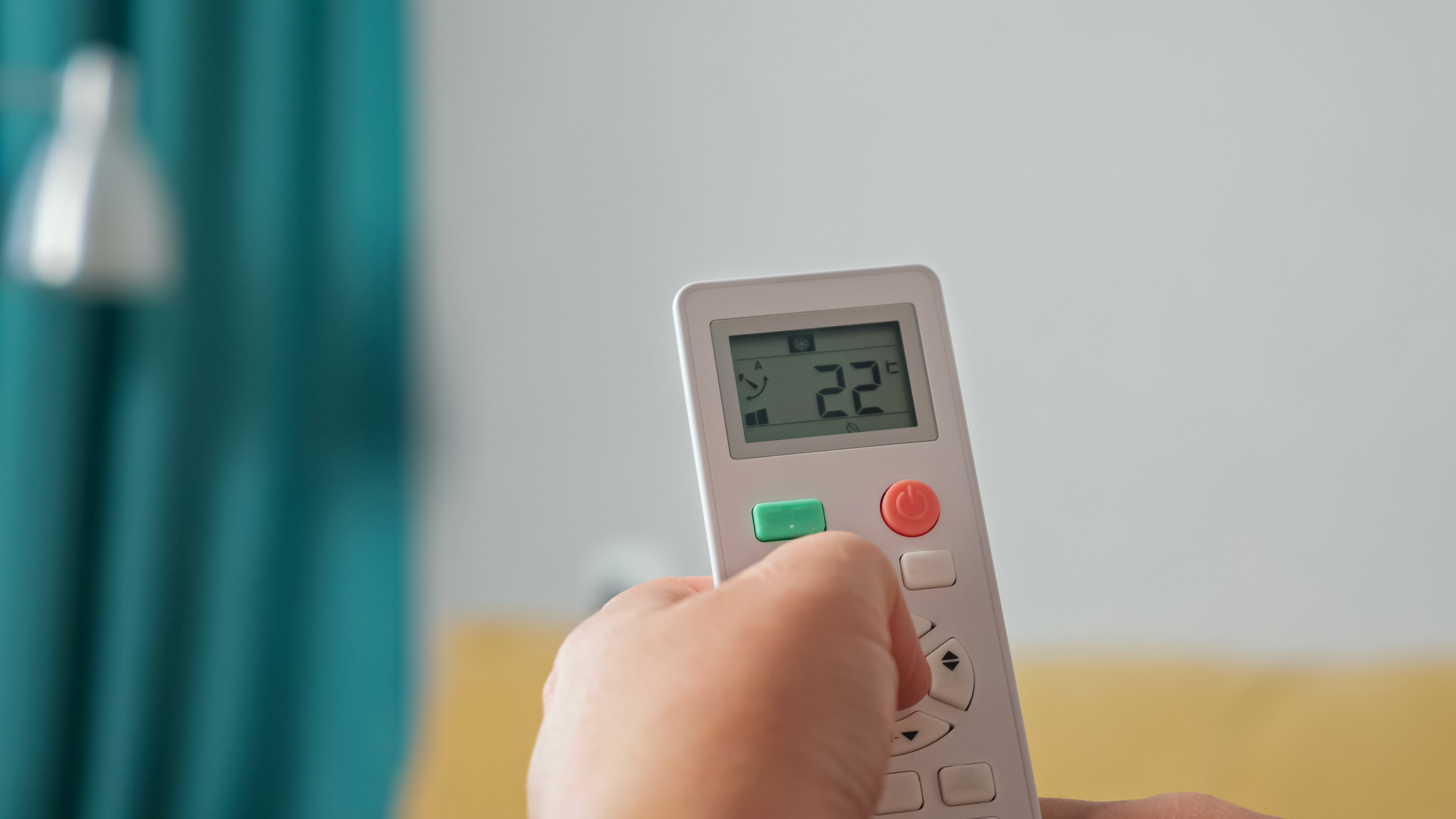 How to Reduce Roof Heat During the Dry Season with Aluminium Foil Insulation